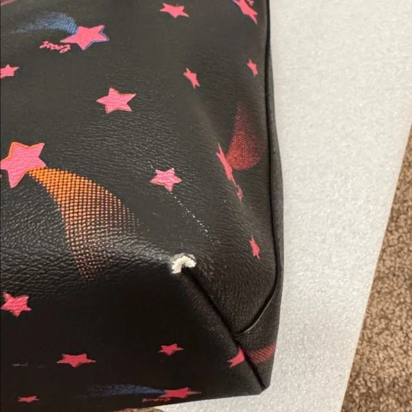 Coach Gallery Tote Bag with Disco Star Print - Picture 13 of 16